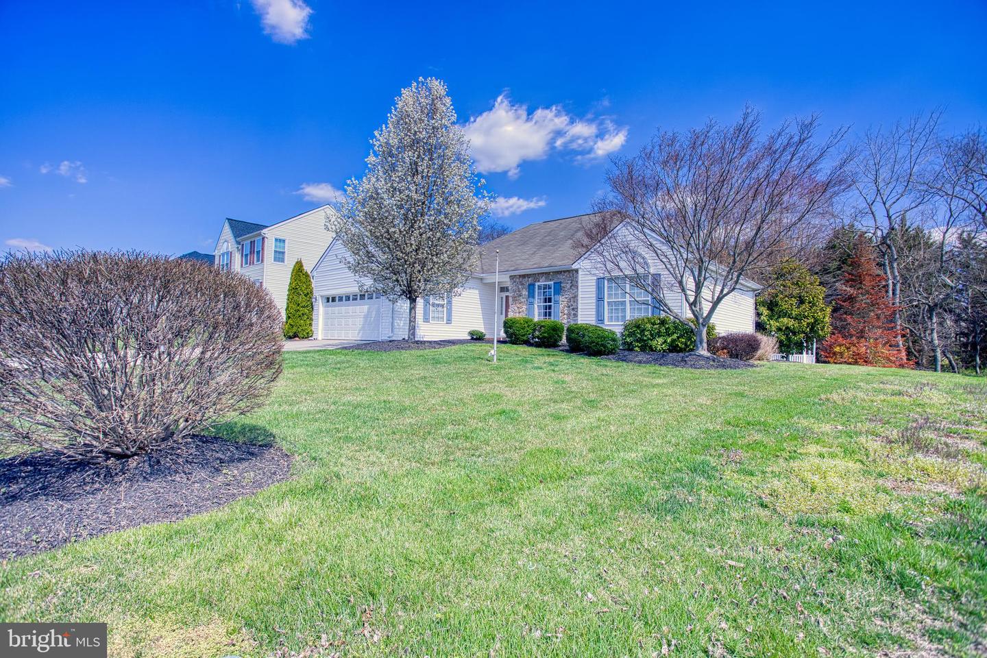 40 Silver Lake Dr