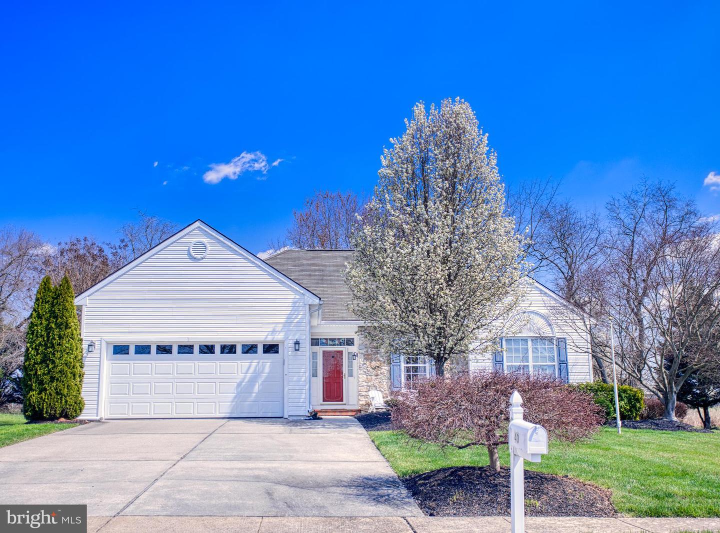 40 Silver Lake Dr