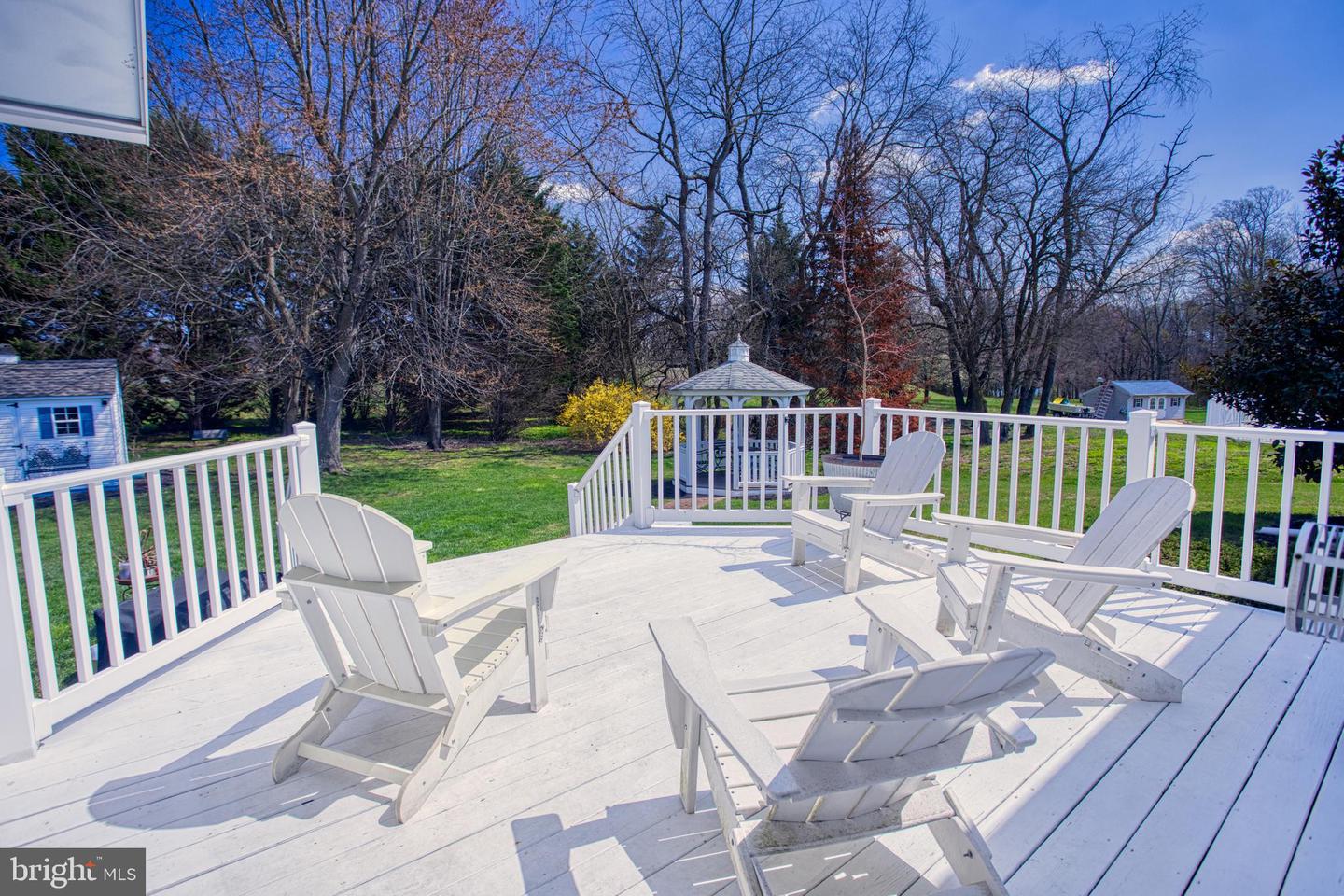 40 Silver Lake Dr
