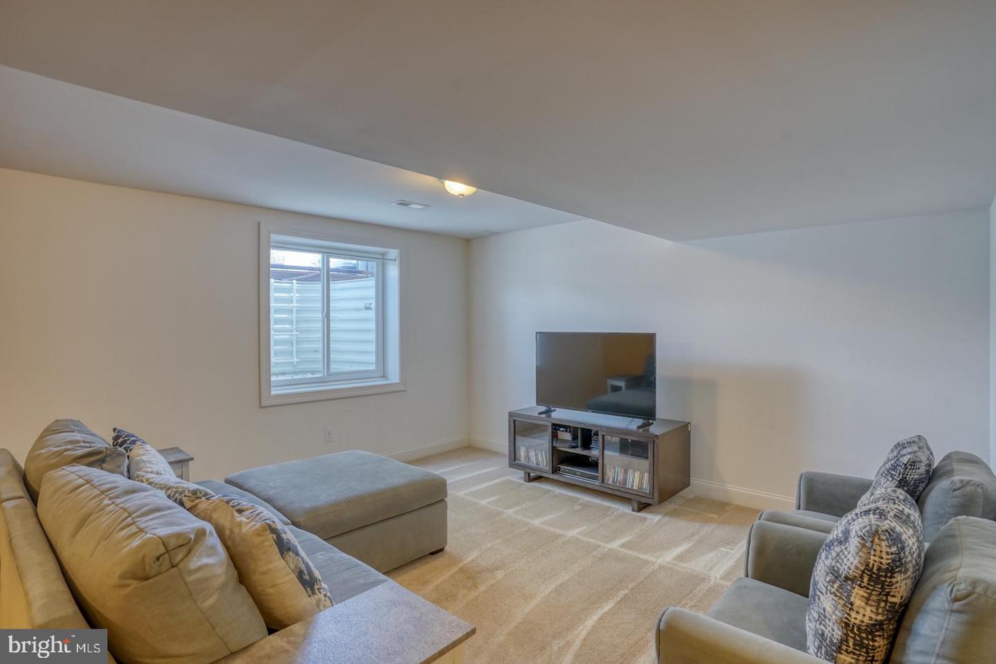259 Rutland Ave