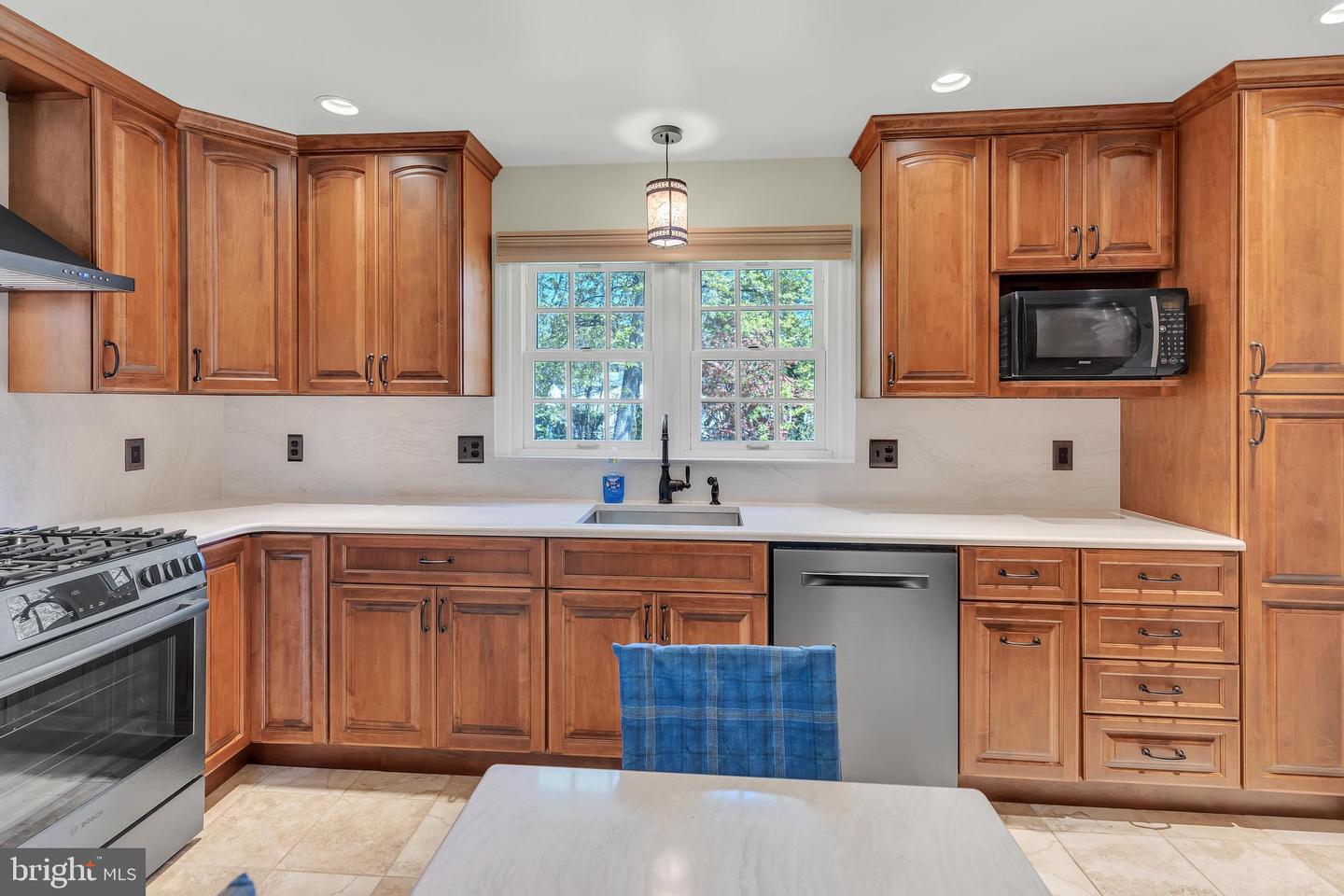 1407 Carson Rd