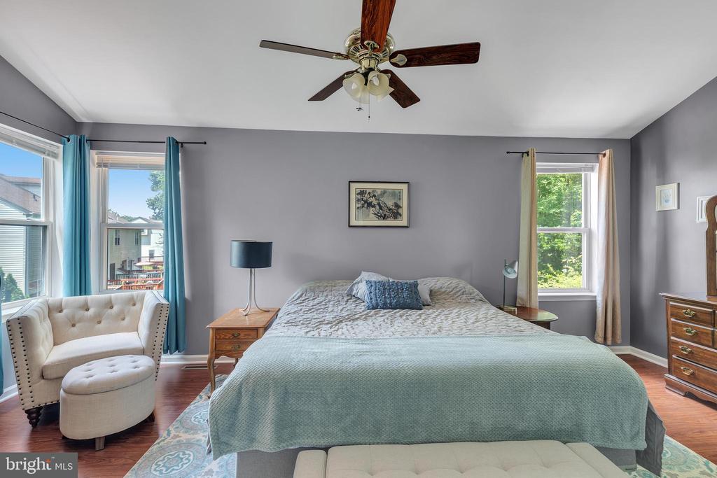 46 Mahopac Dr