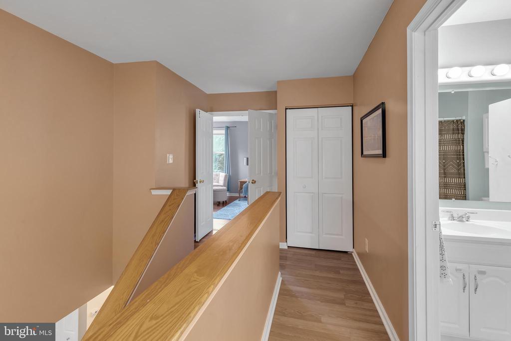 46 Mahopac Dr