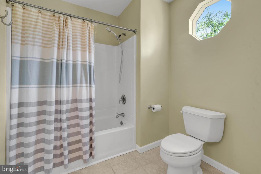 46 Mahopac Dr