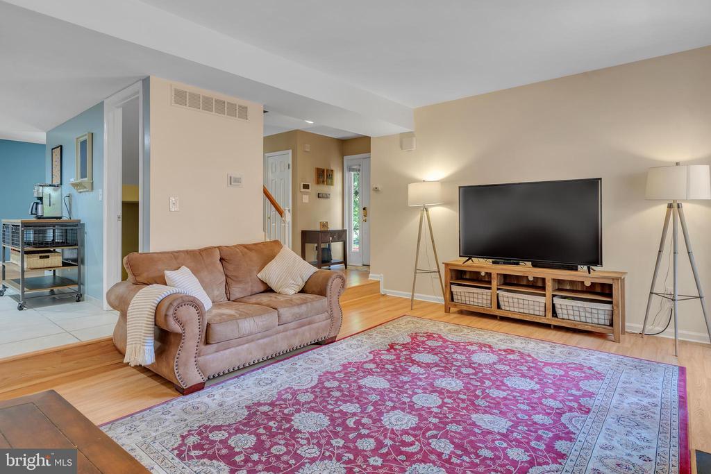 46 Mahopac Dr
