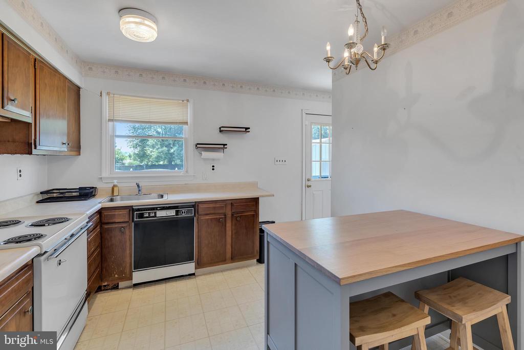 131 Clark Cir