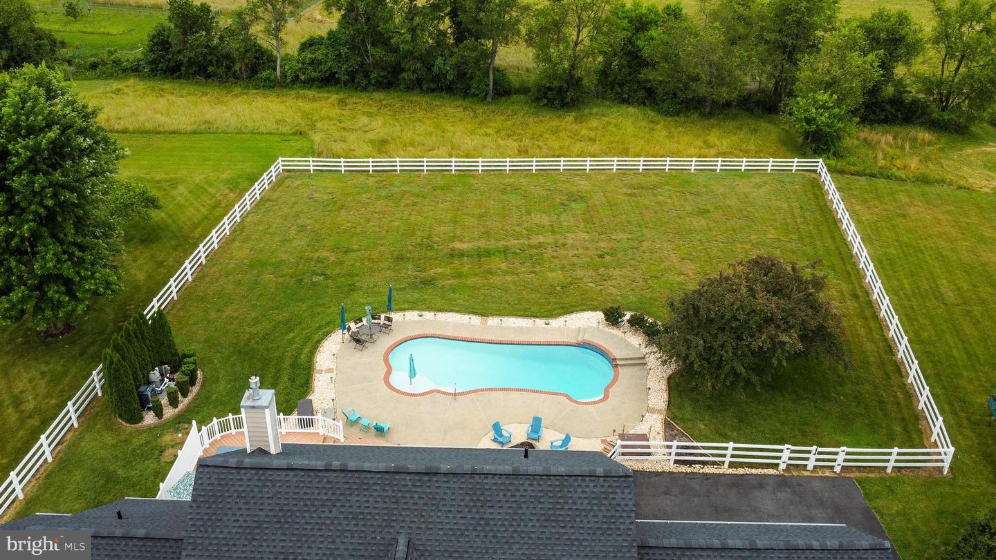 131 Westside Ln