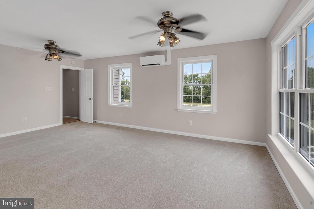 131 Westside Ln