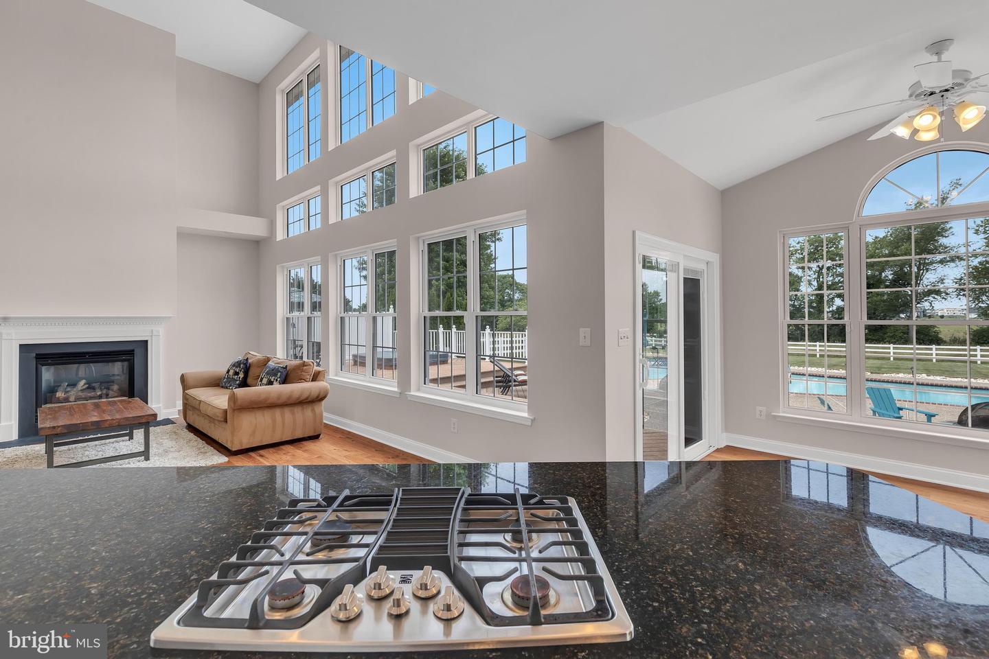 131 Westside Ln