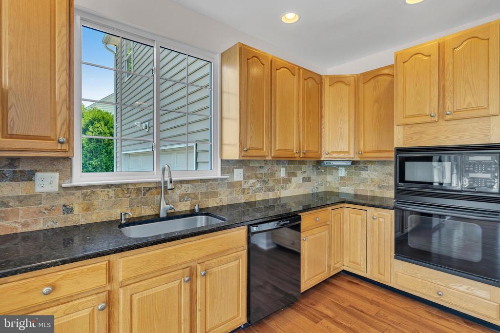 131 Westside Ln