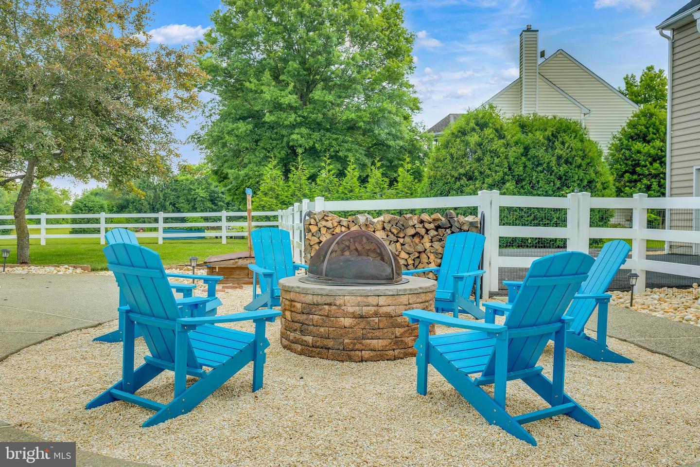 131 Westside Ln