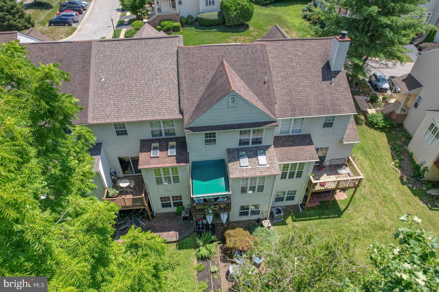 409 Woodstock Ln