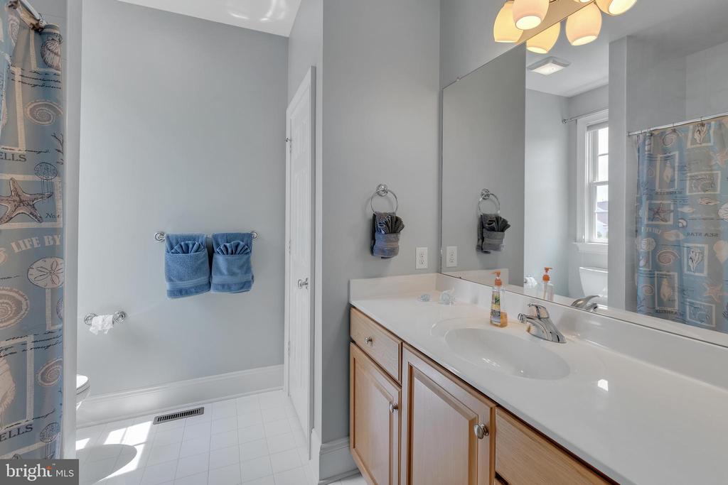 227 Ann Dr