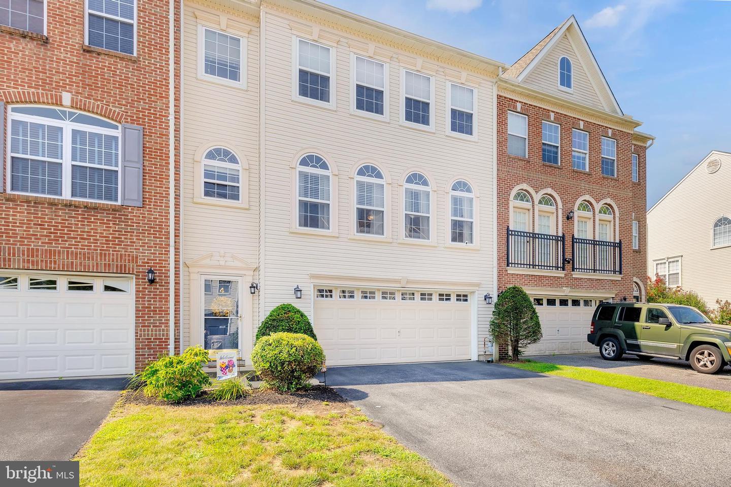 4 Wisteria Way