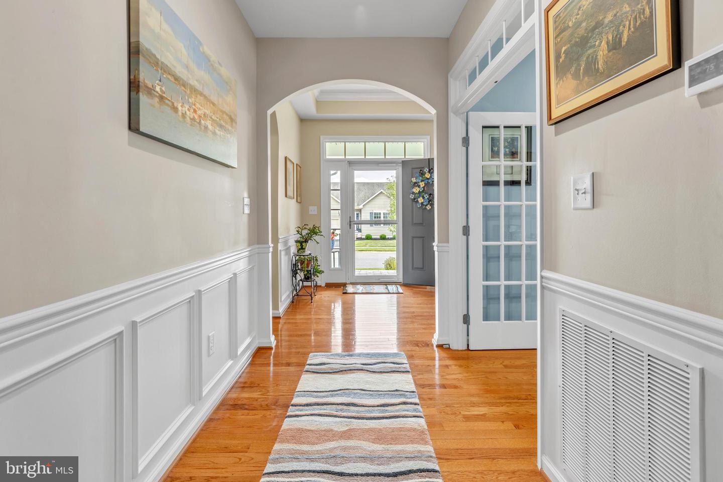 229 Glenshee Dr