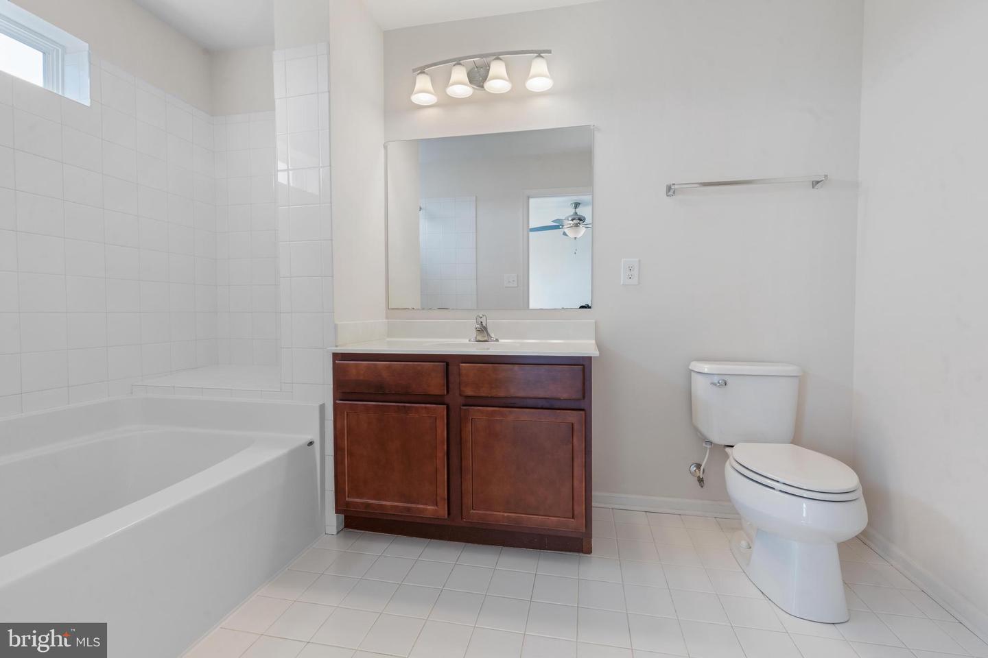 1306 Carrick Ct