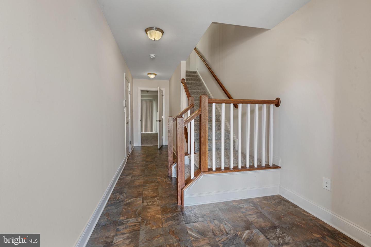 1306 Carrick Ct