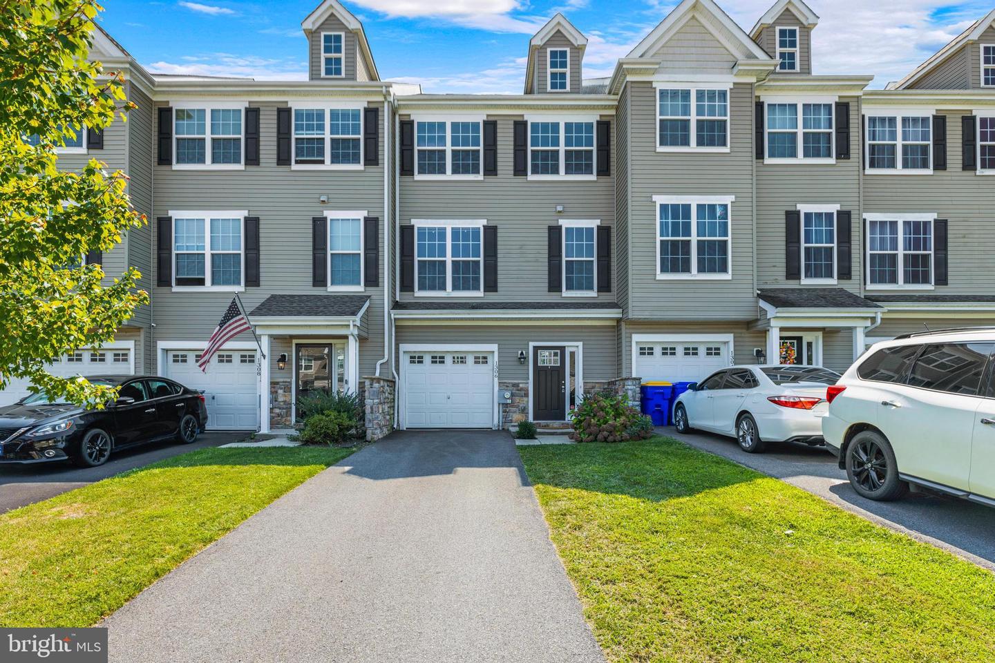 1306 Carrick Ct