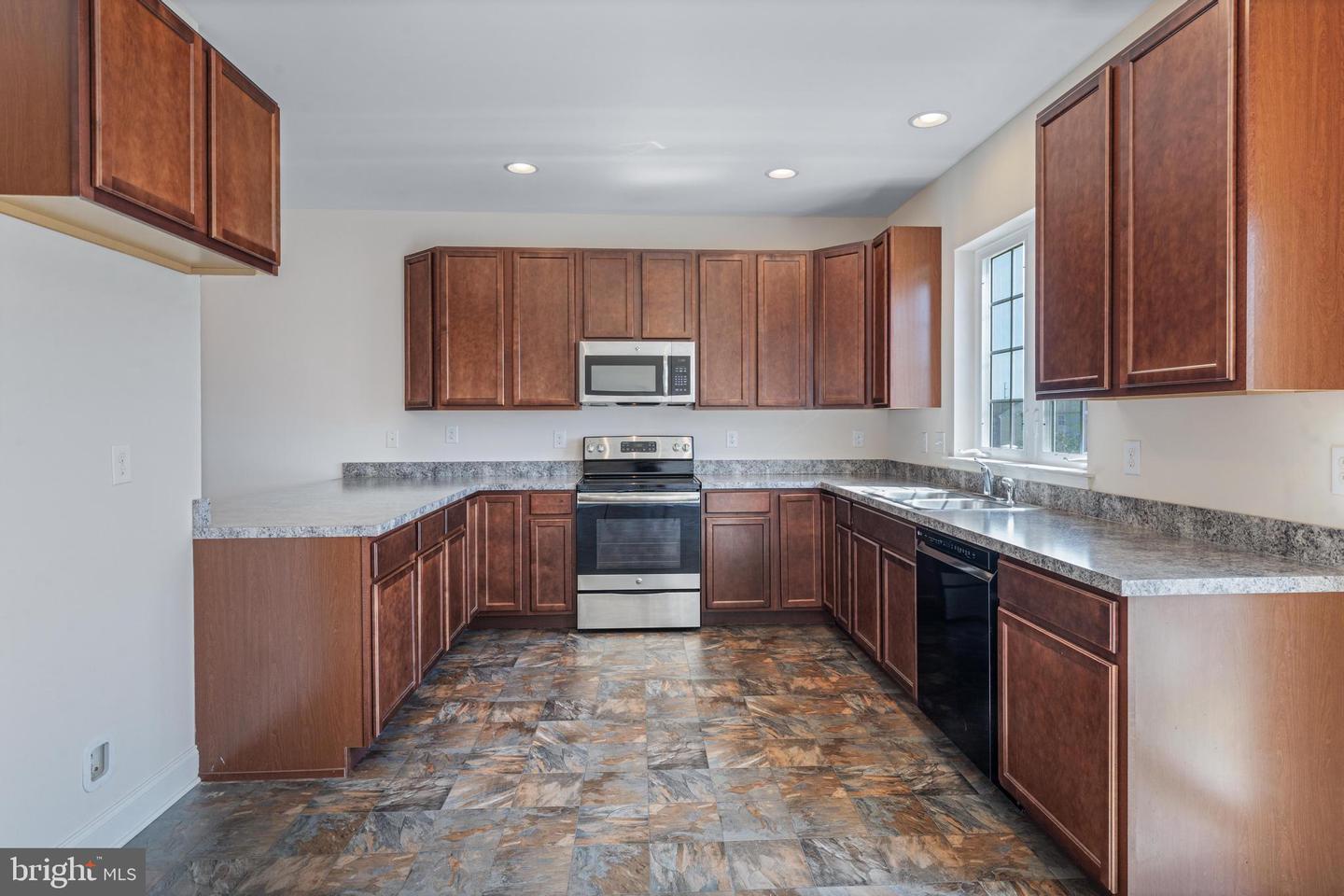 1306 Carrick Ct