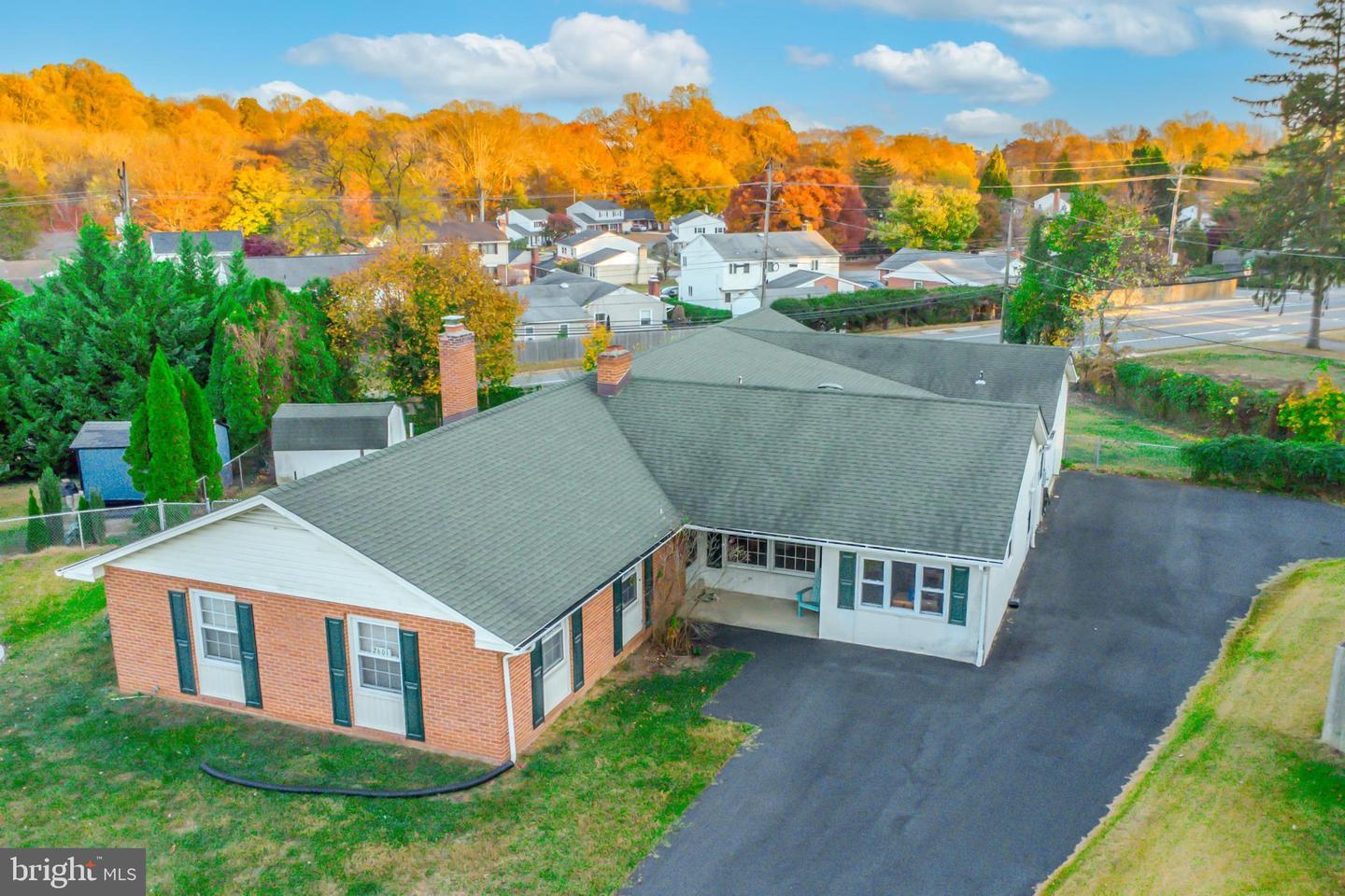 2601 Skylark Rd