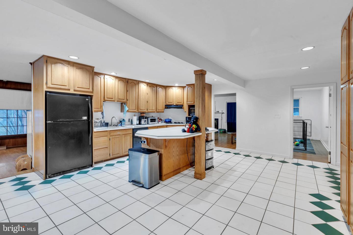 2601 Skylark Rd