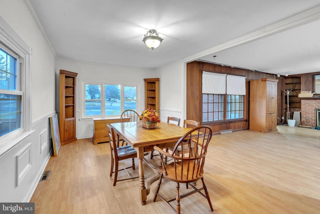 2601 Skylark Rd