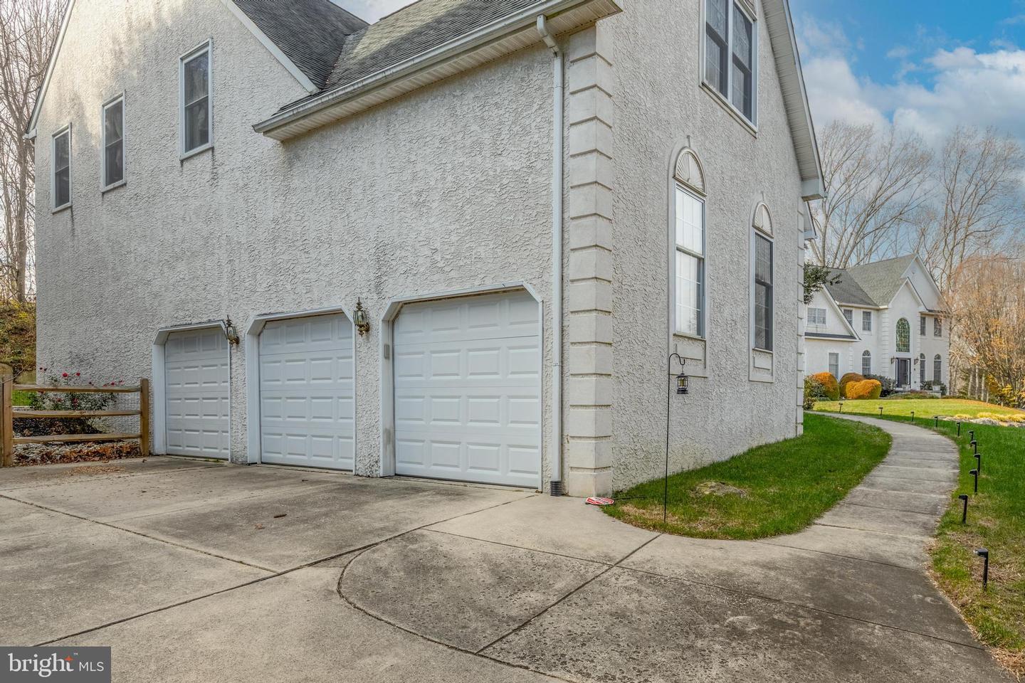 76 Hidden Valley Dr