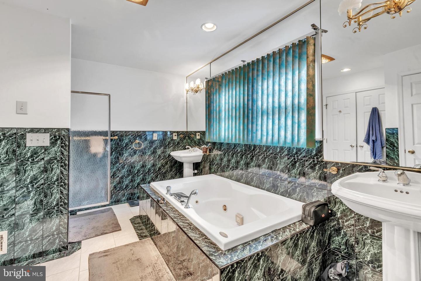 76 Hidden Valley Dr