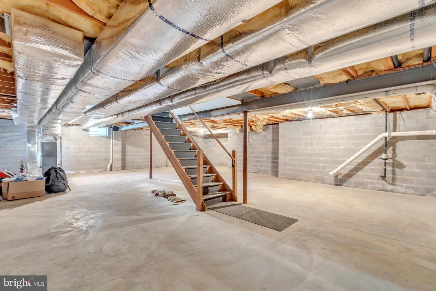 76 Hidden Valley Dr