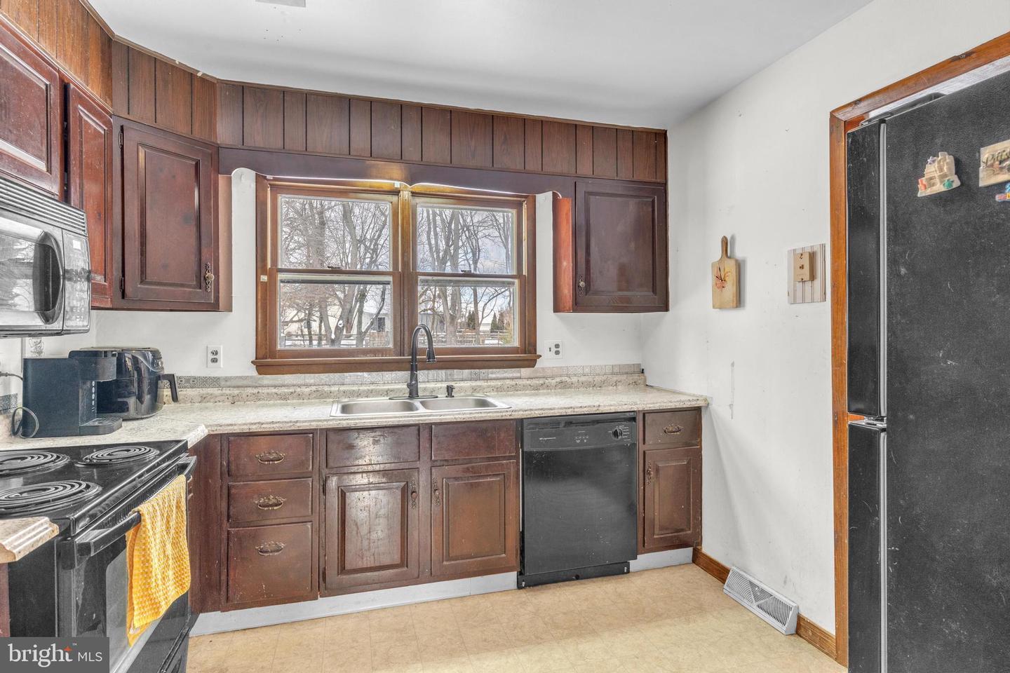 405 New St