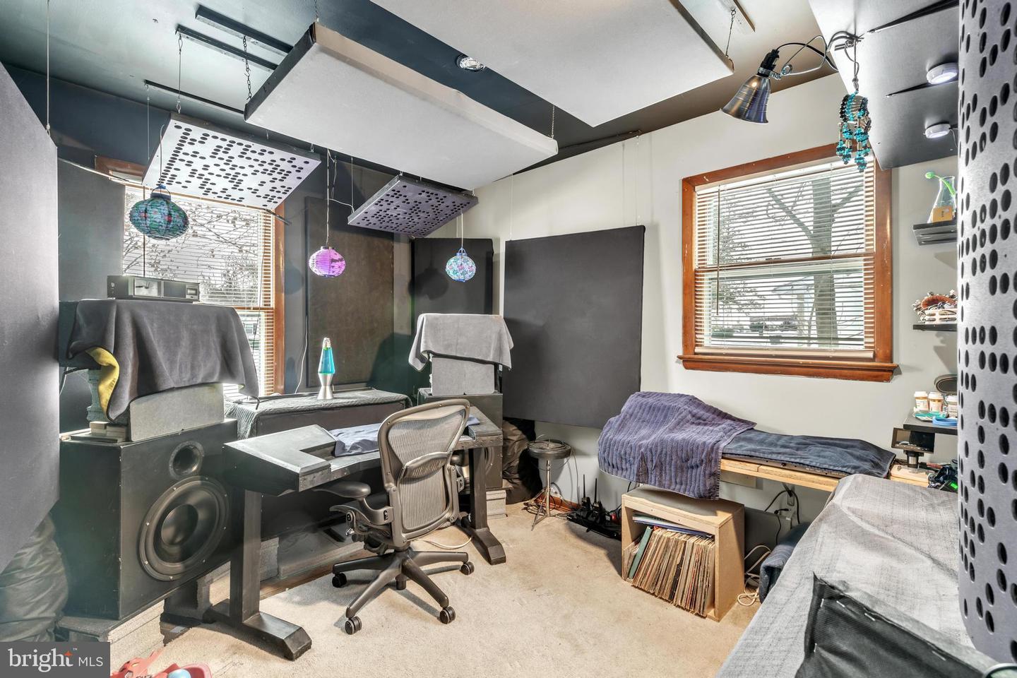 405 New St