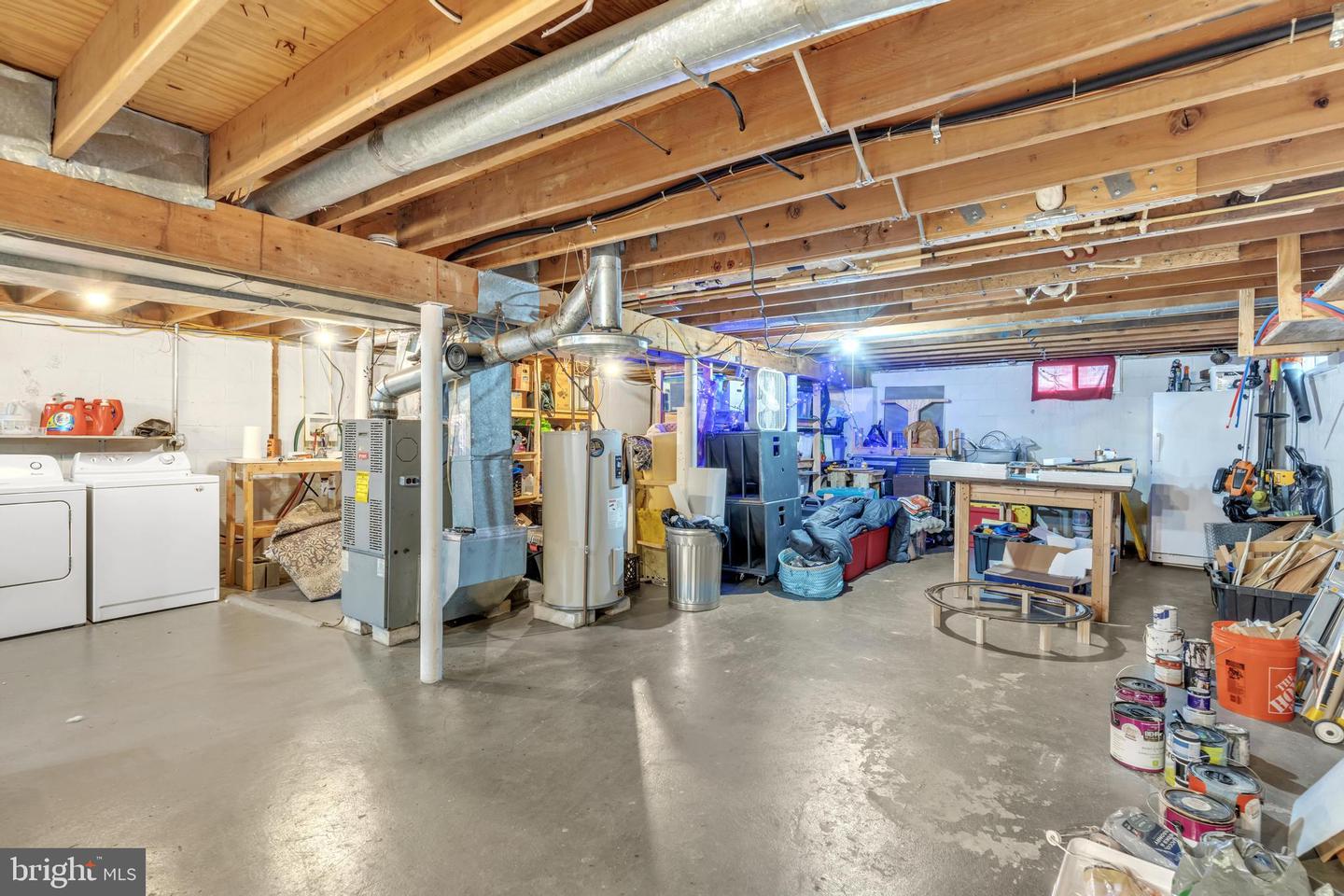 405 New St