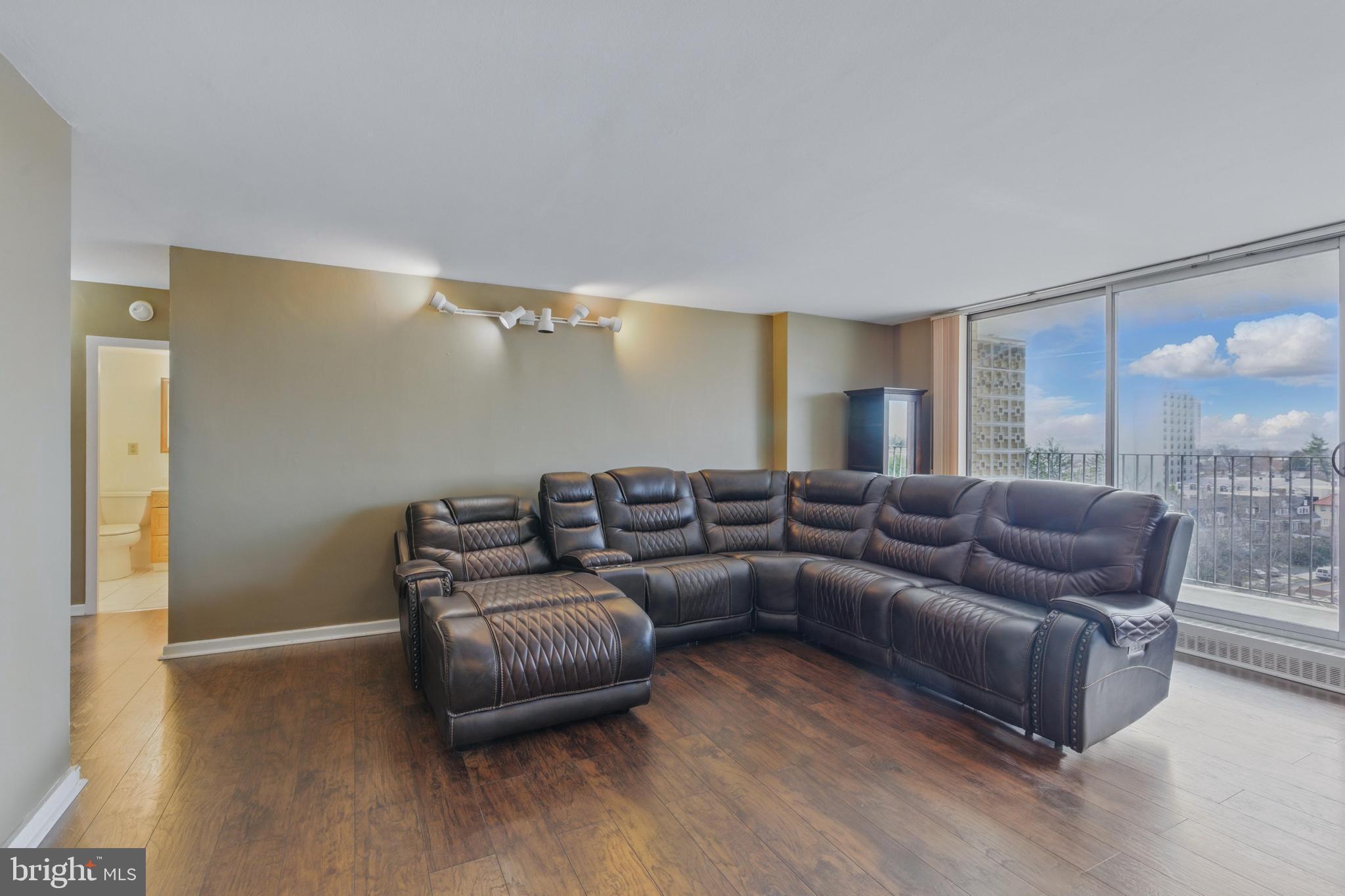 1401-Unit Pennsylvania Ave #906