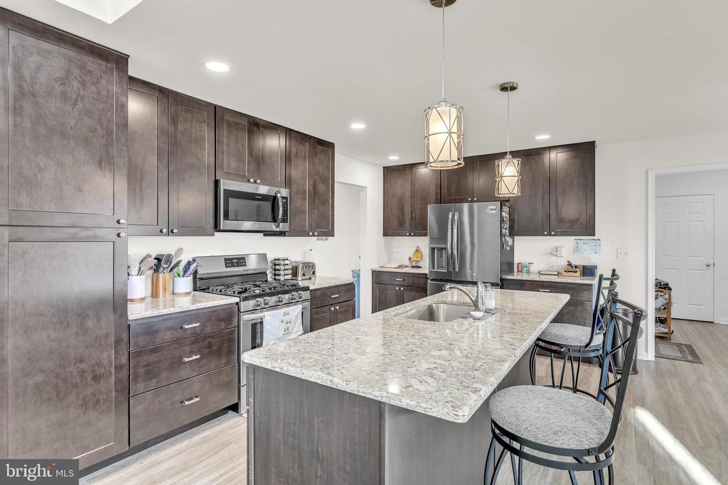 207 Serenity Ln