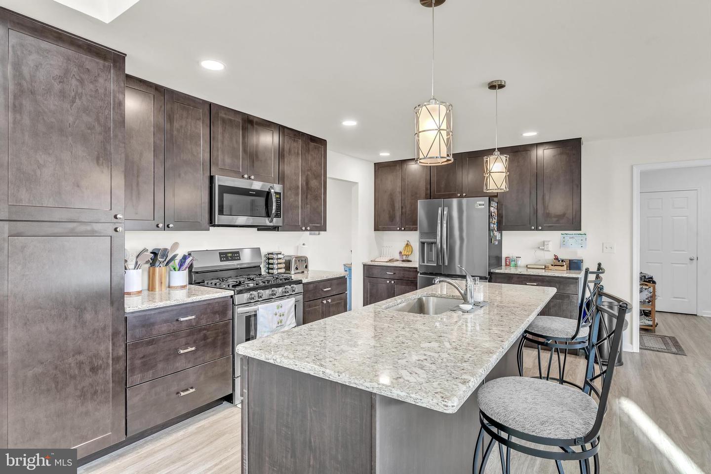 207 Serenity Ln