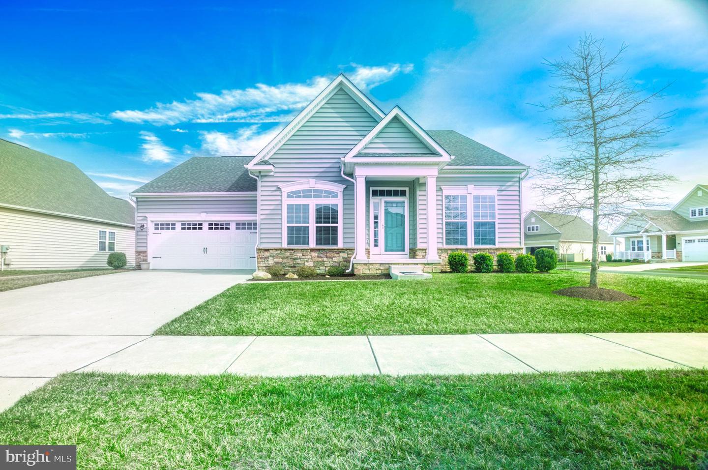 246 Anglesey Dr