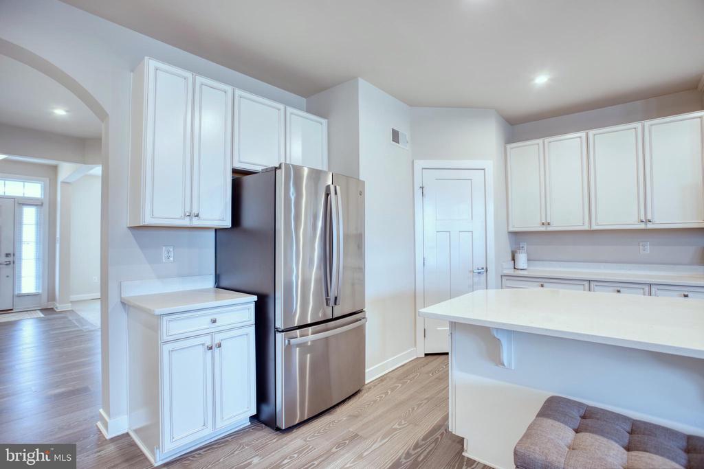 246 Anglesey Dr