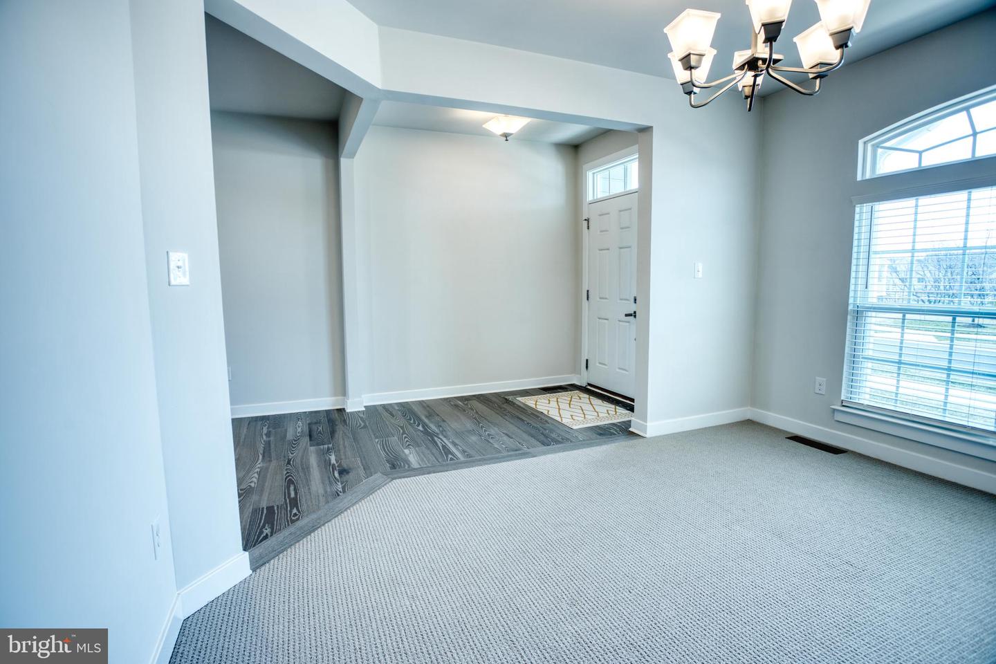 246 Anglesey Dr