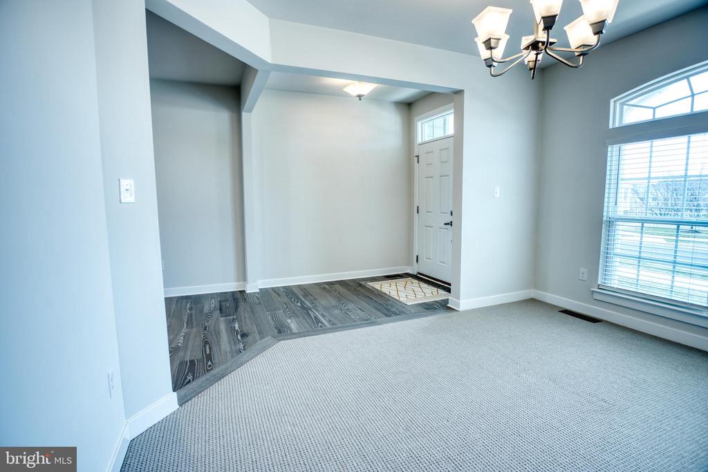 246 Anglesey Dr
