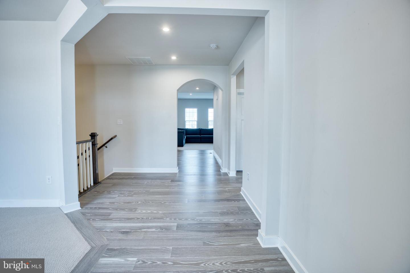 246 Anglesey Dr