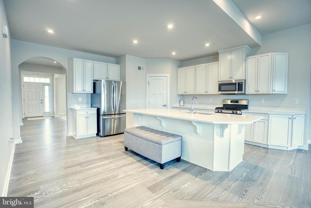 246 Anglesey Dr