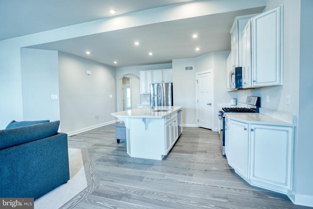 246 Anglesey Dr