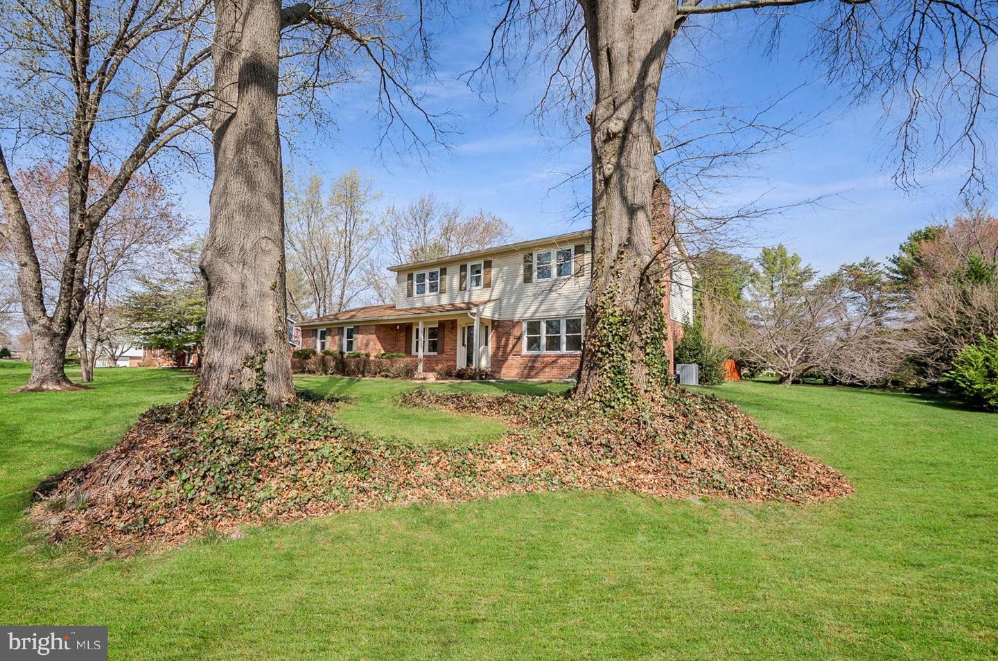 4 Phoenix Dr