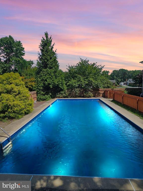 4 Phoenix Dr