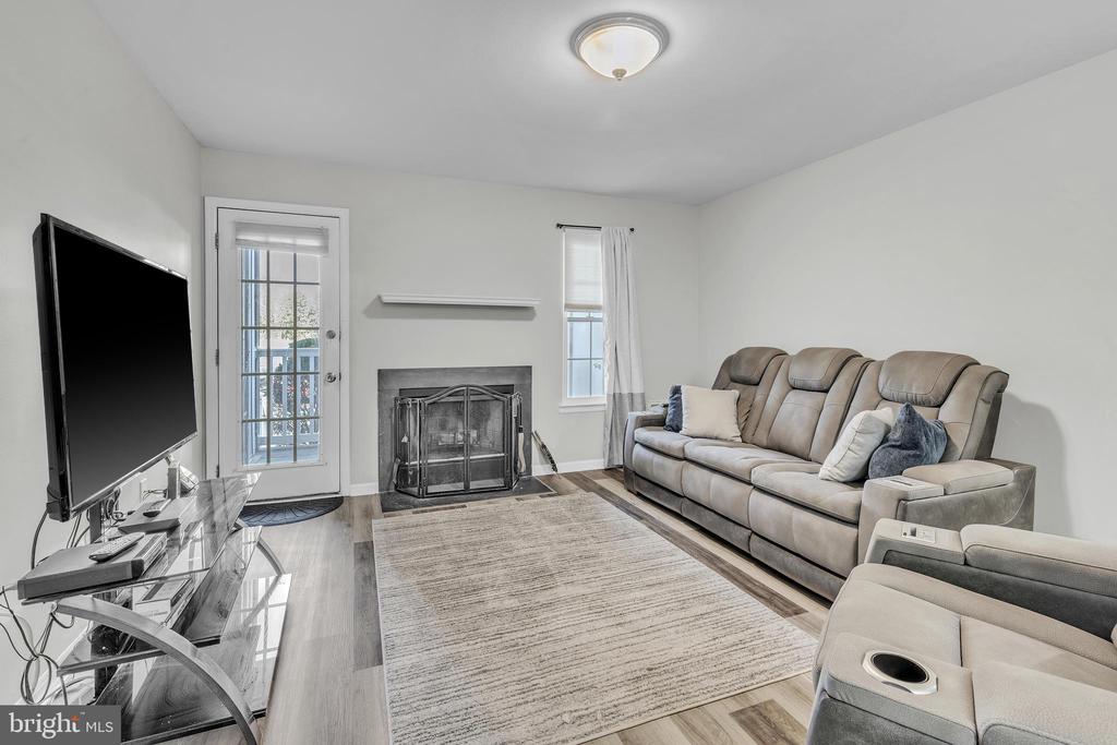 404 Waters Edge Dr #55