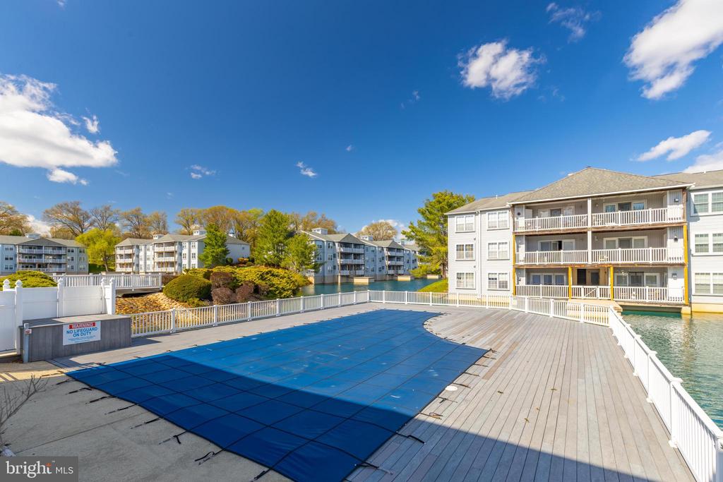 404 Waters Edge Dr #55