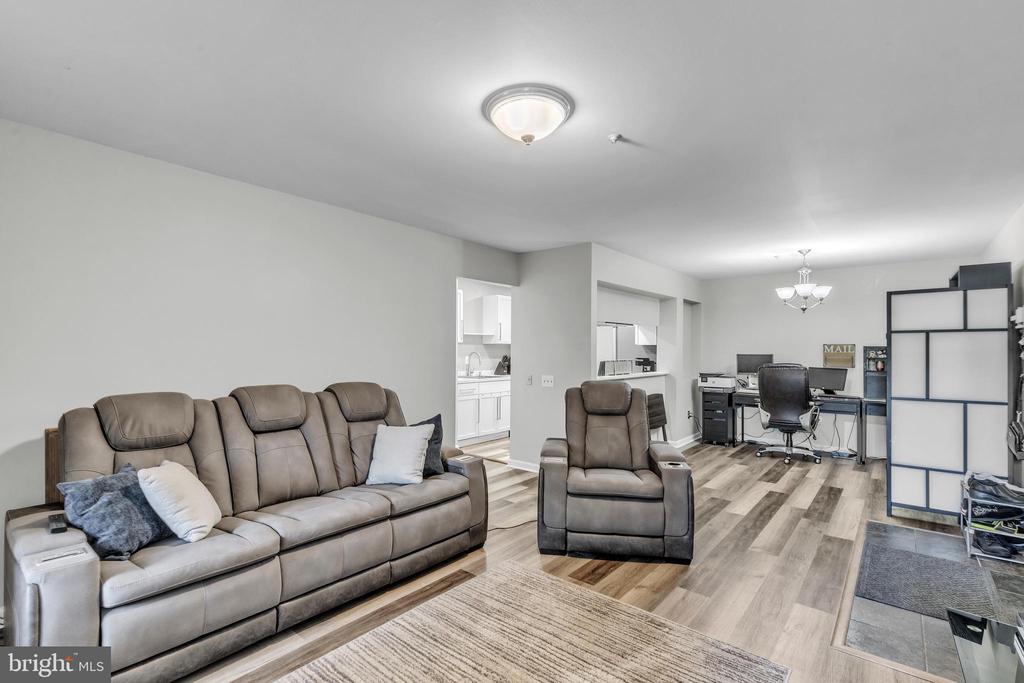 404 Waters Edge Dr #55