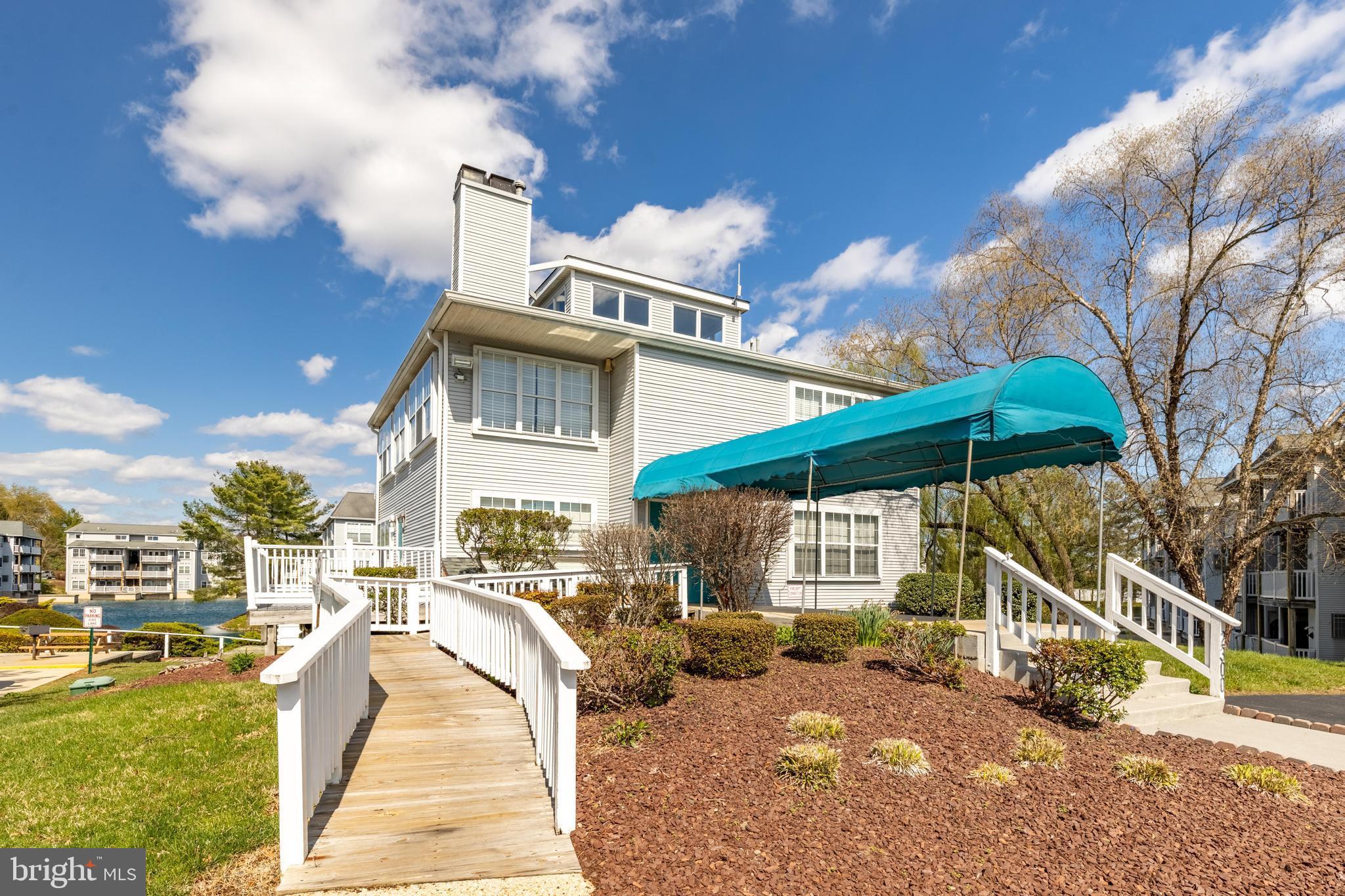 404 Waters Edge Dr #55