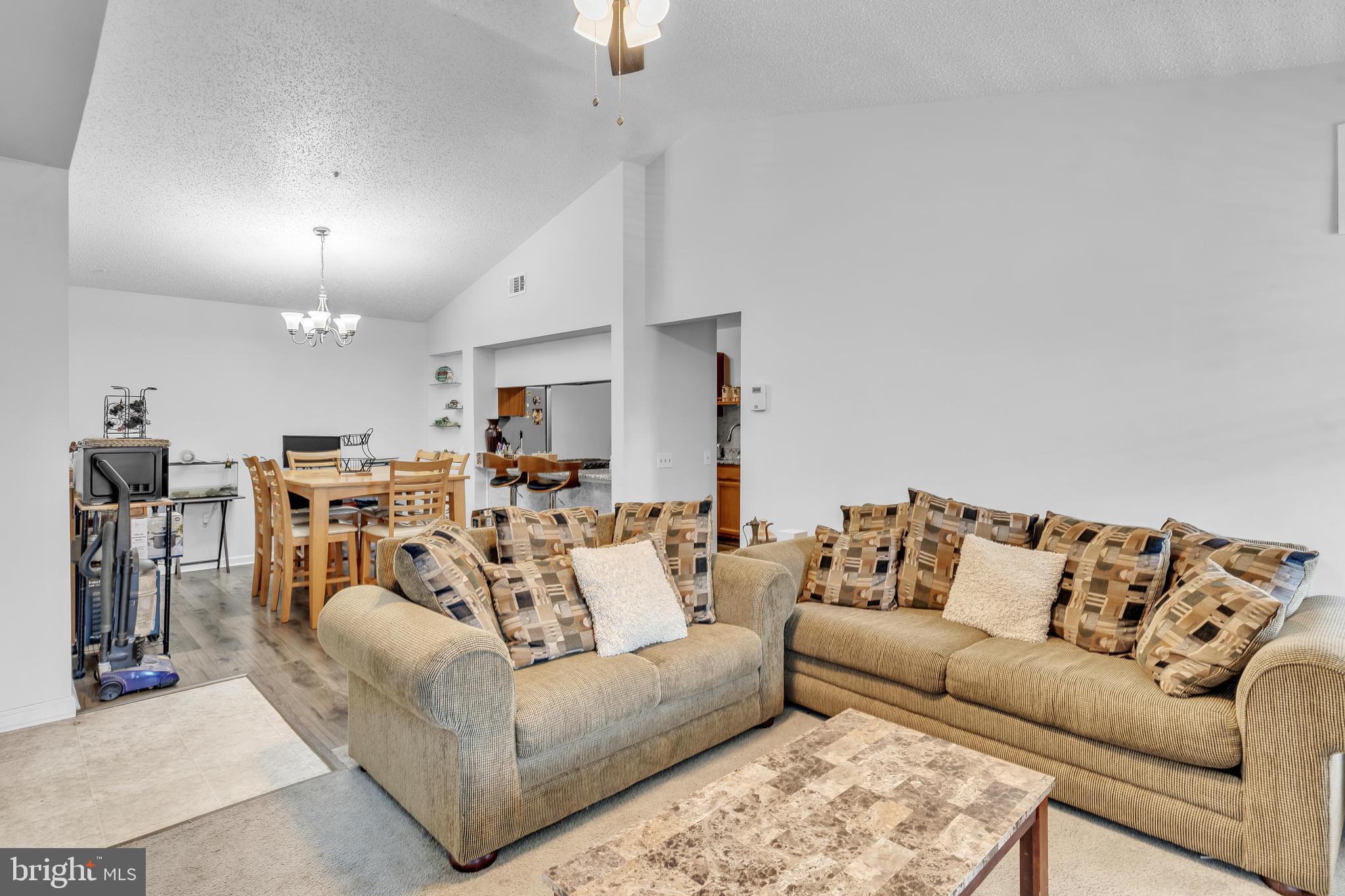 209 Waters Edge Dr #20