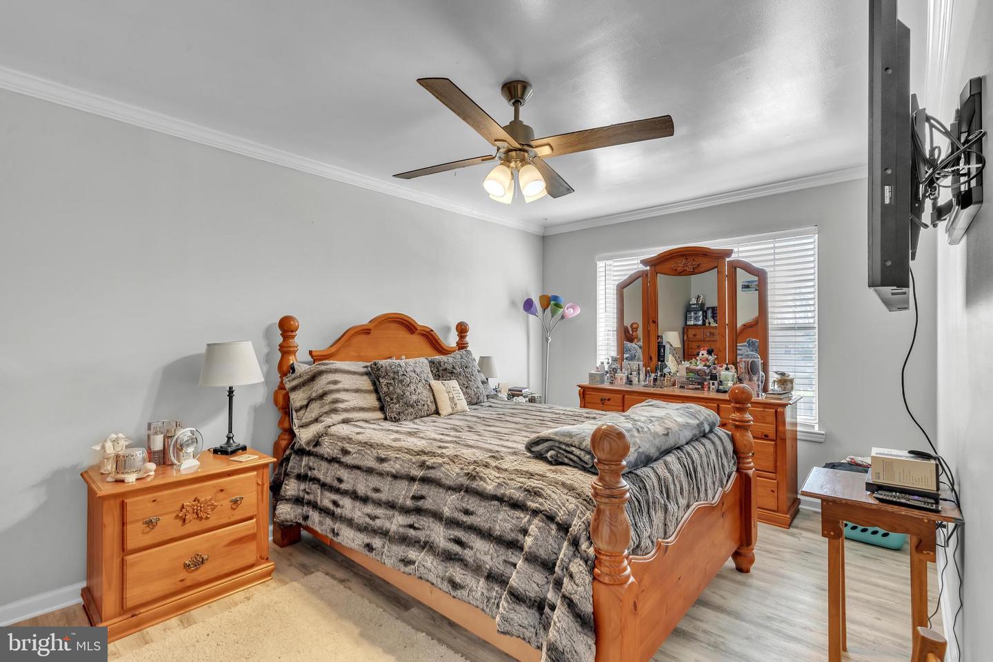 209 Waters Edge Dr #20